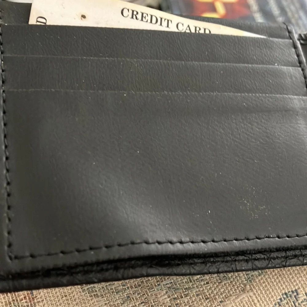 Black Textured Men's Wallet